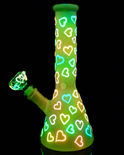 Sweet Glow Hearts Bong