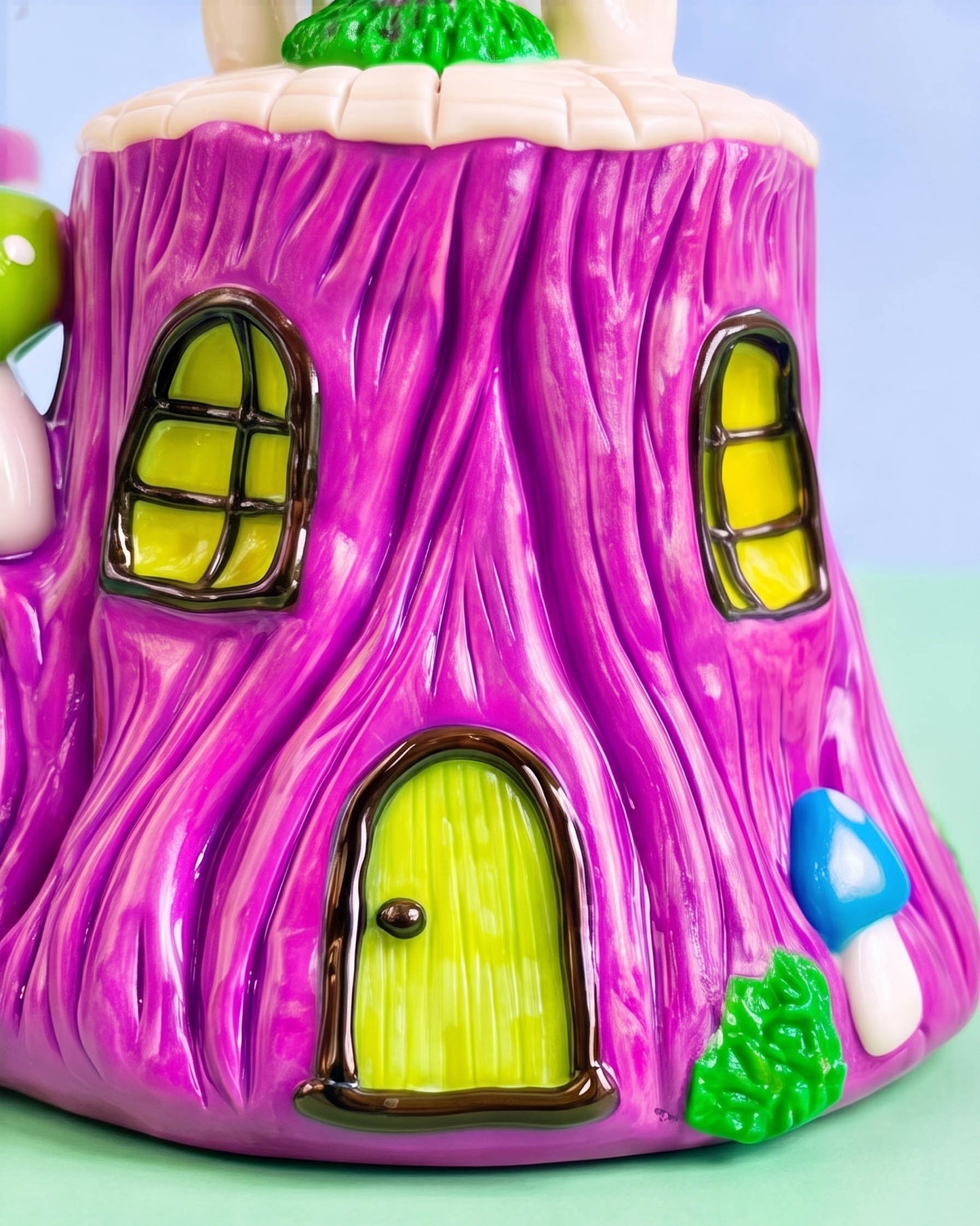 Pixie Shroom House Bong