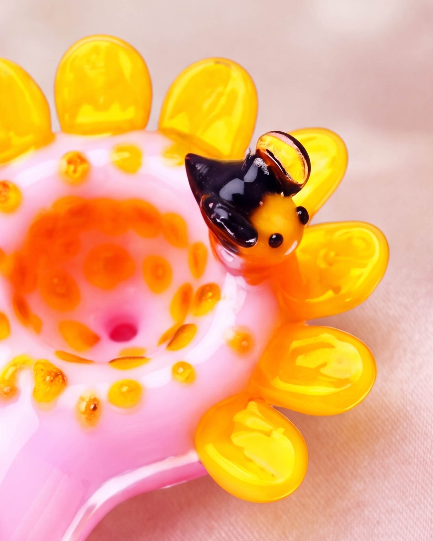 Bee Mine Bloom Glass Hand Pipe