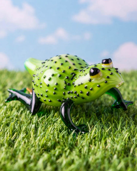 Froggy Belle Glass Pipe