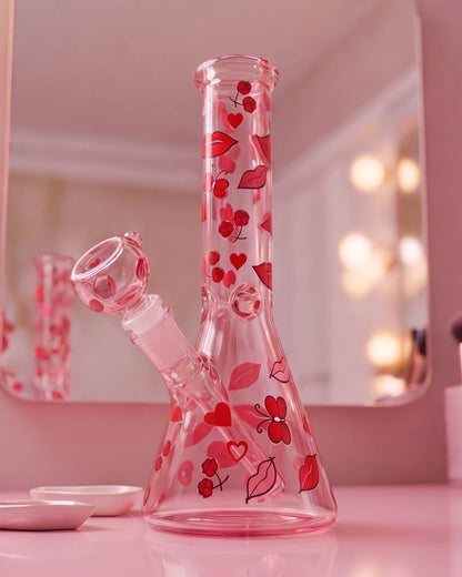 Kiss Me Beaker Bong