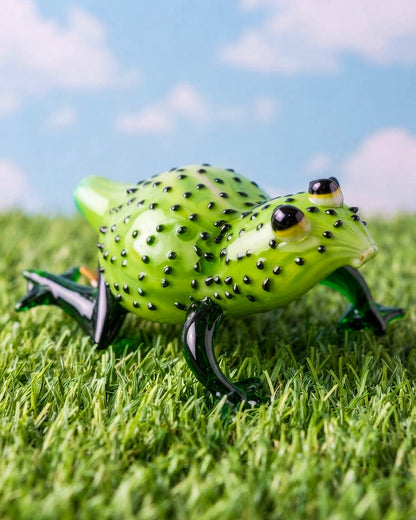 Froggy Belle Glass Pipe